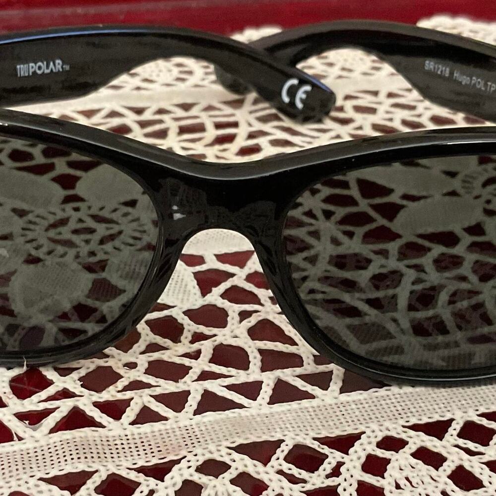NWT Foster Grant Trupolar / Maxblock Sunglasses Unisex Black Frames - Picture 4 of 7